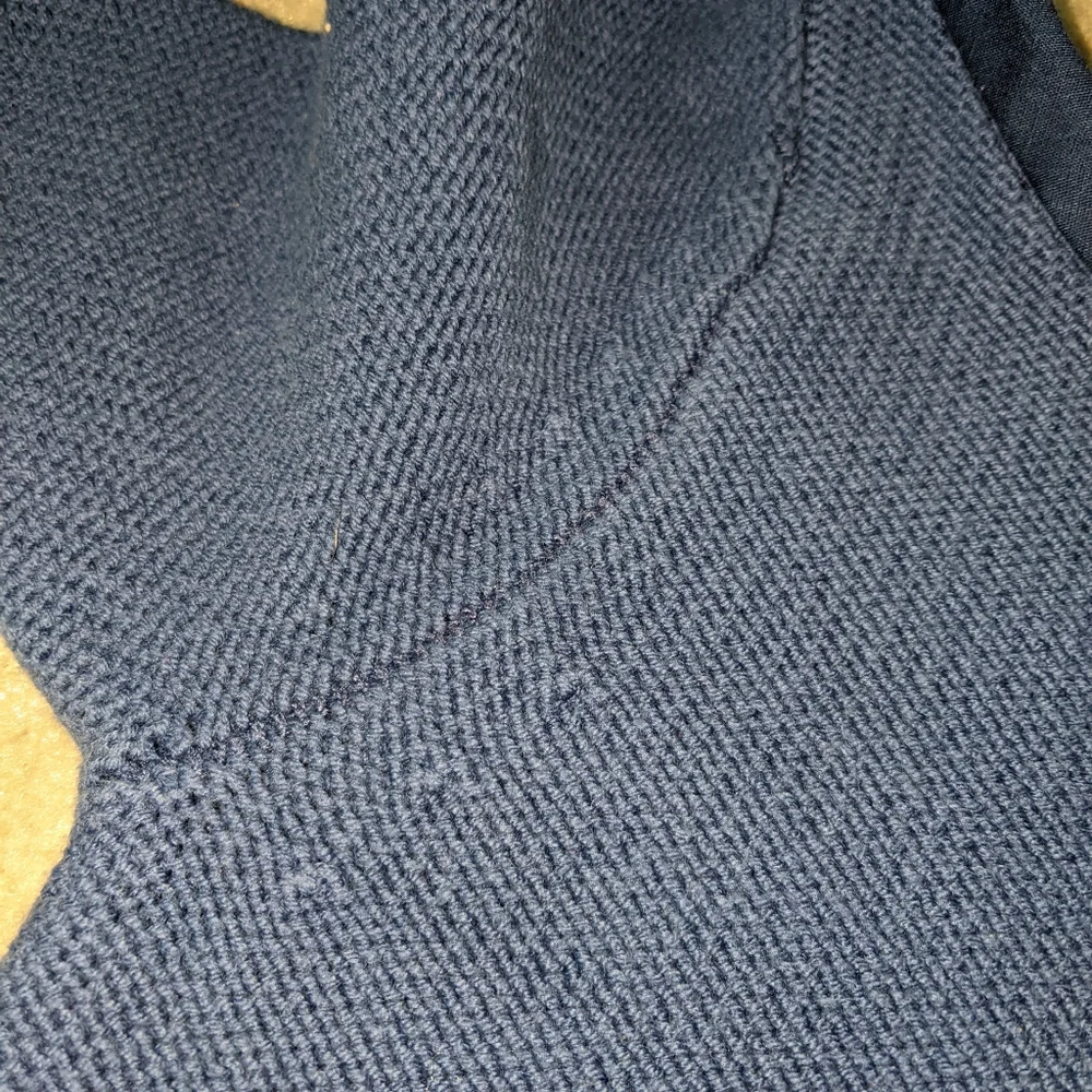 Blue sweater - Picture 5 of 12